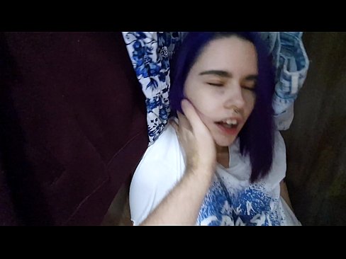 ❤️ Na maua lo'u tuafafine i totonu o le kapoti ma fesoasoani ia te ia e fa'ama ❌ Rusia porn ☑
